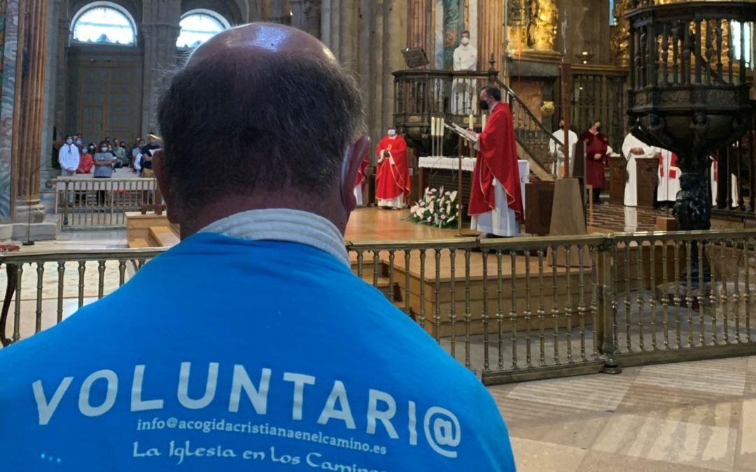 68 voluntarios de 8 países vinieron a Santiago para acoger a los peregrinos en 2021